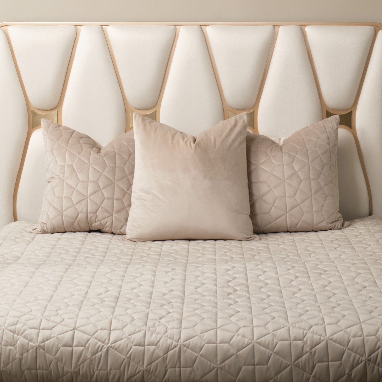 Cromwell - 4-Piece King Quilt Set - Mushroom