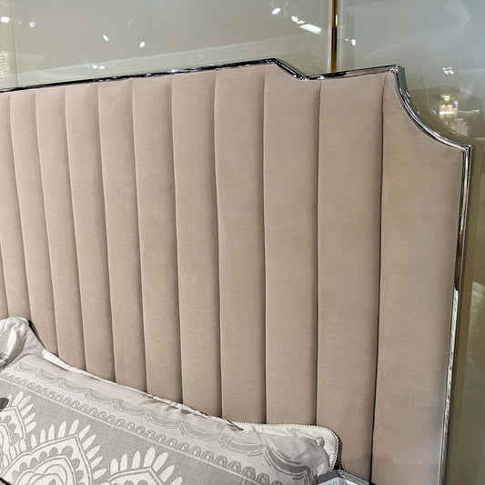 Signature Beds & Benches - Amaryllis Lift Up Storage Bed