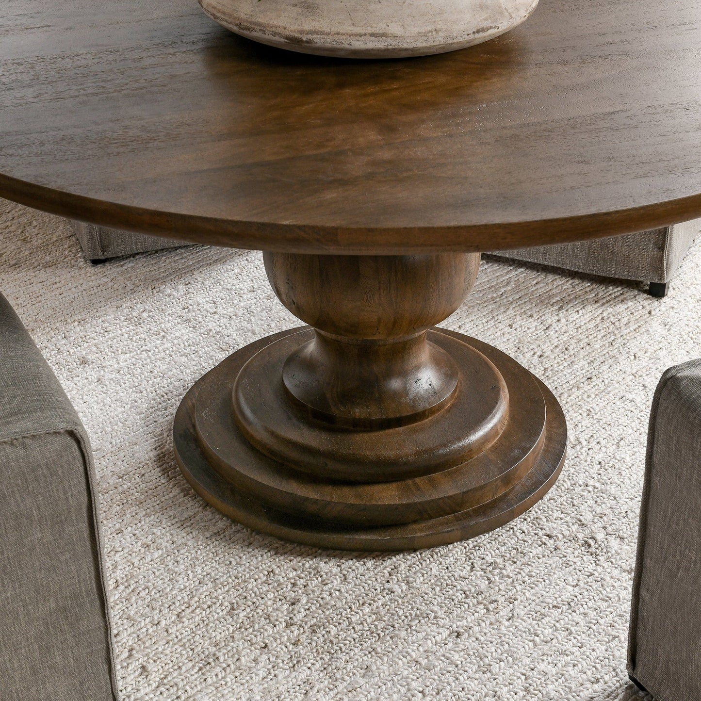 Hera - Round Dining Table