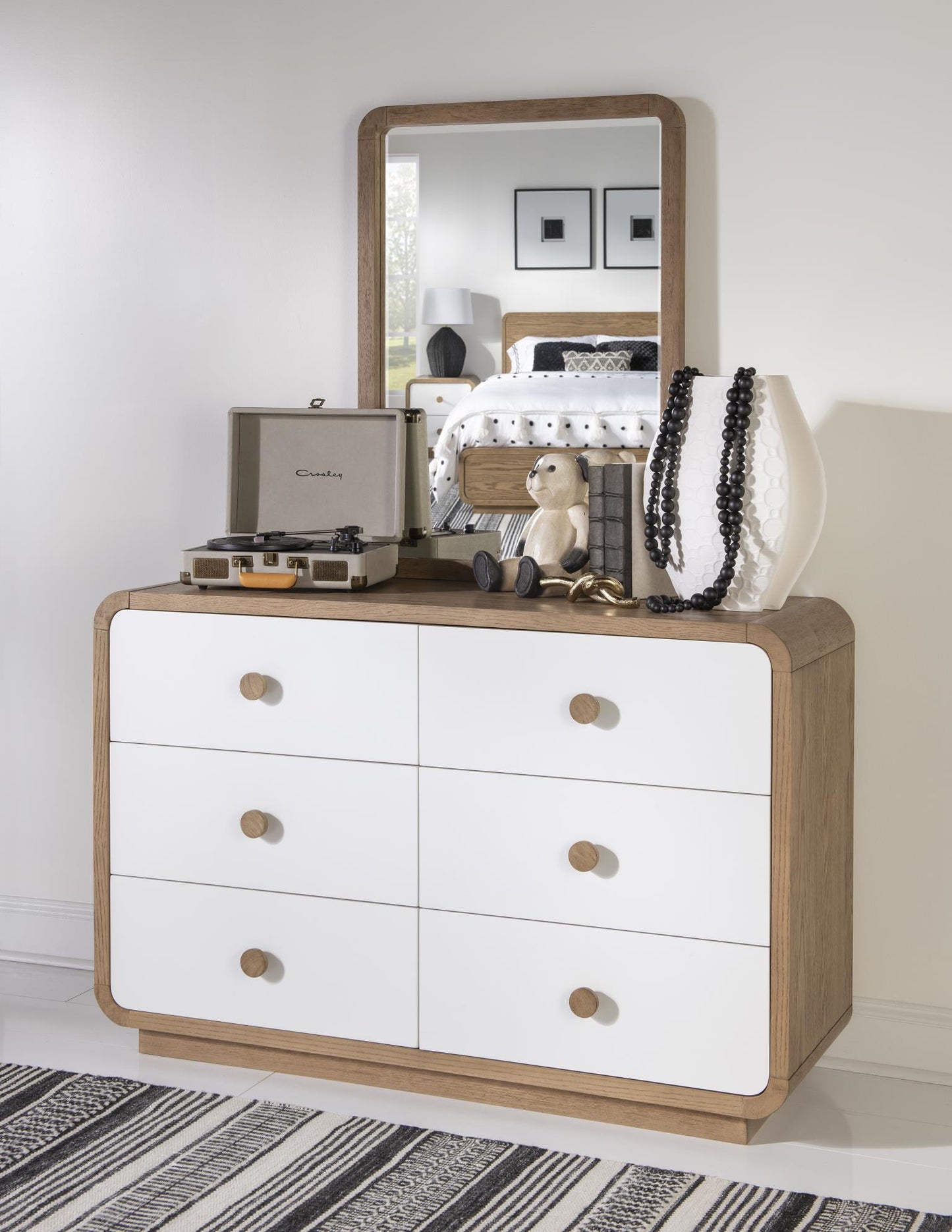 Margot - 6 Drawer Dresser - Desert Oak And Cloud White