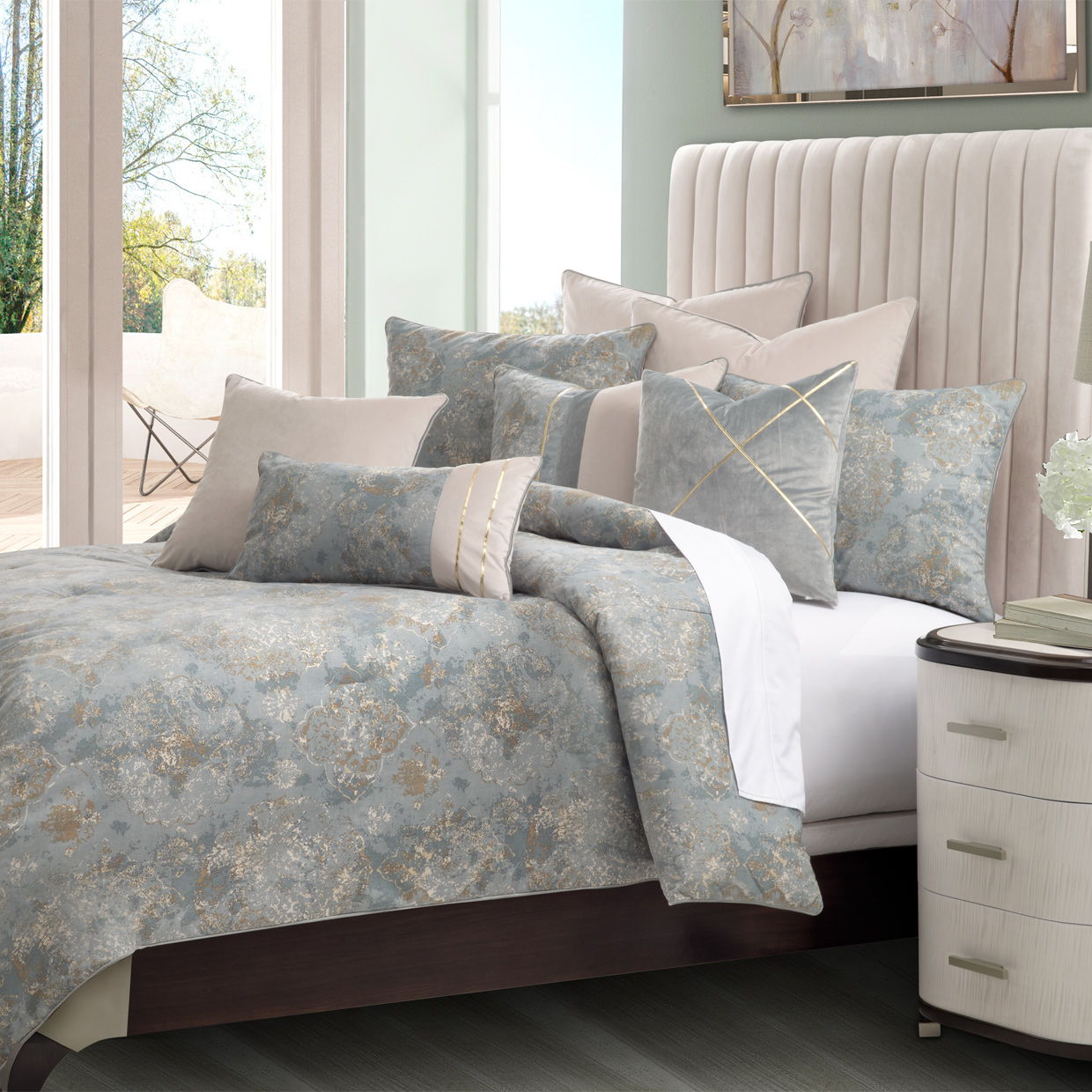 Debonair - 10-Piece King Comforter Set - Mist