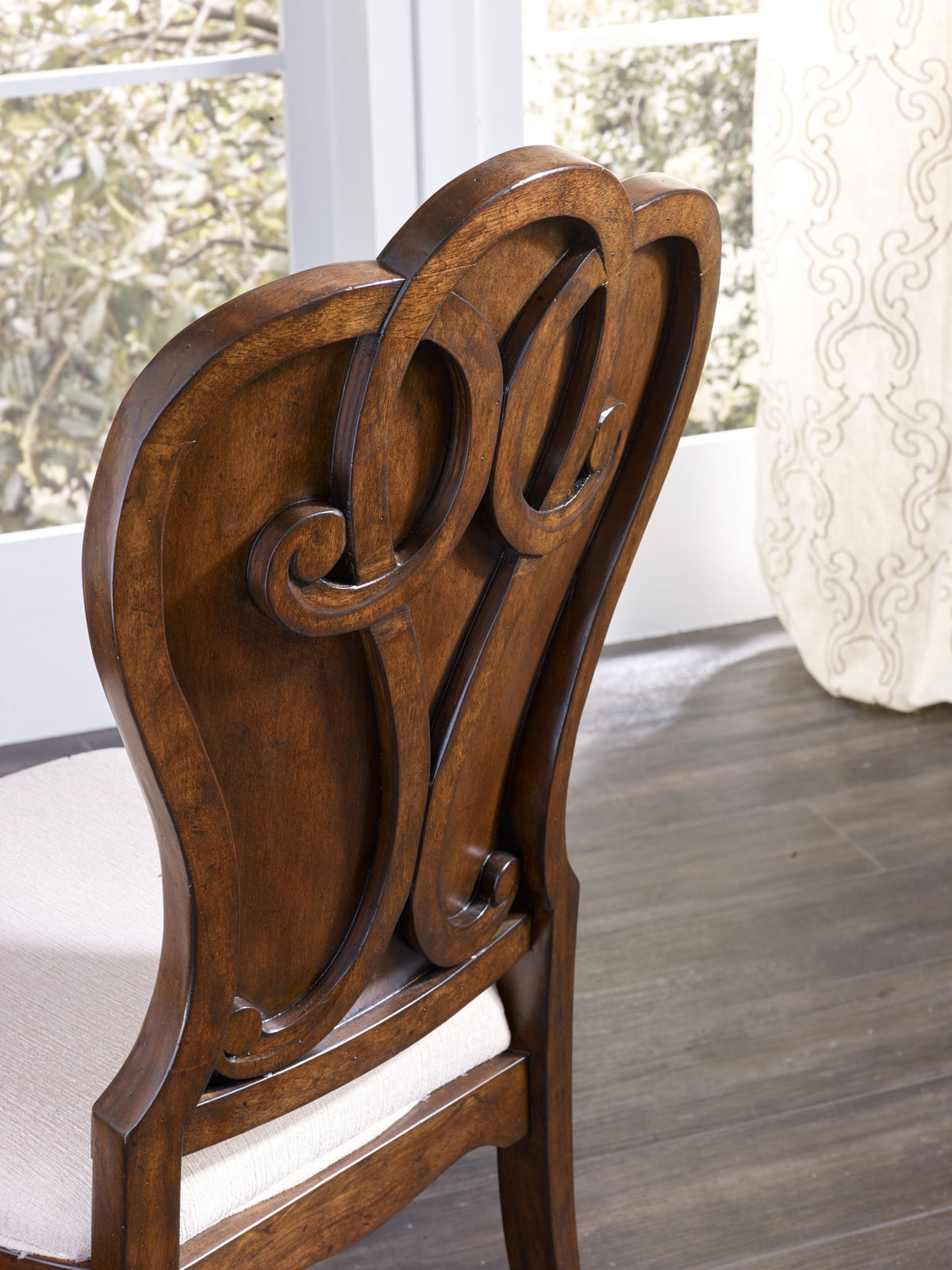 Leesburg - Upholstered Side Chair (Set of 2) - Beige
