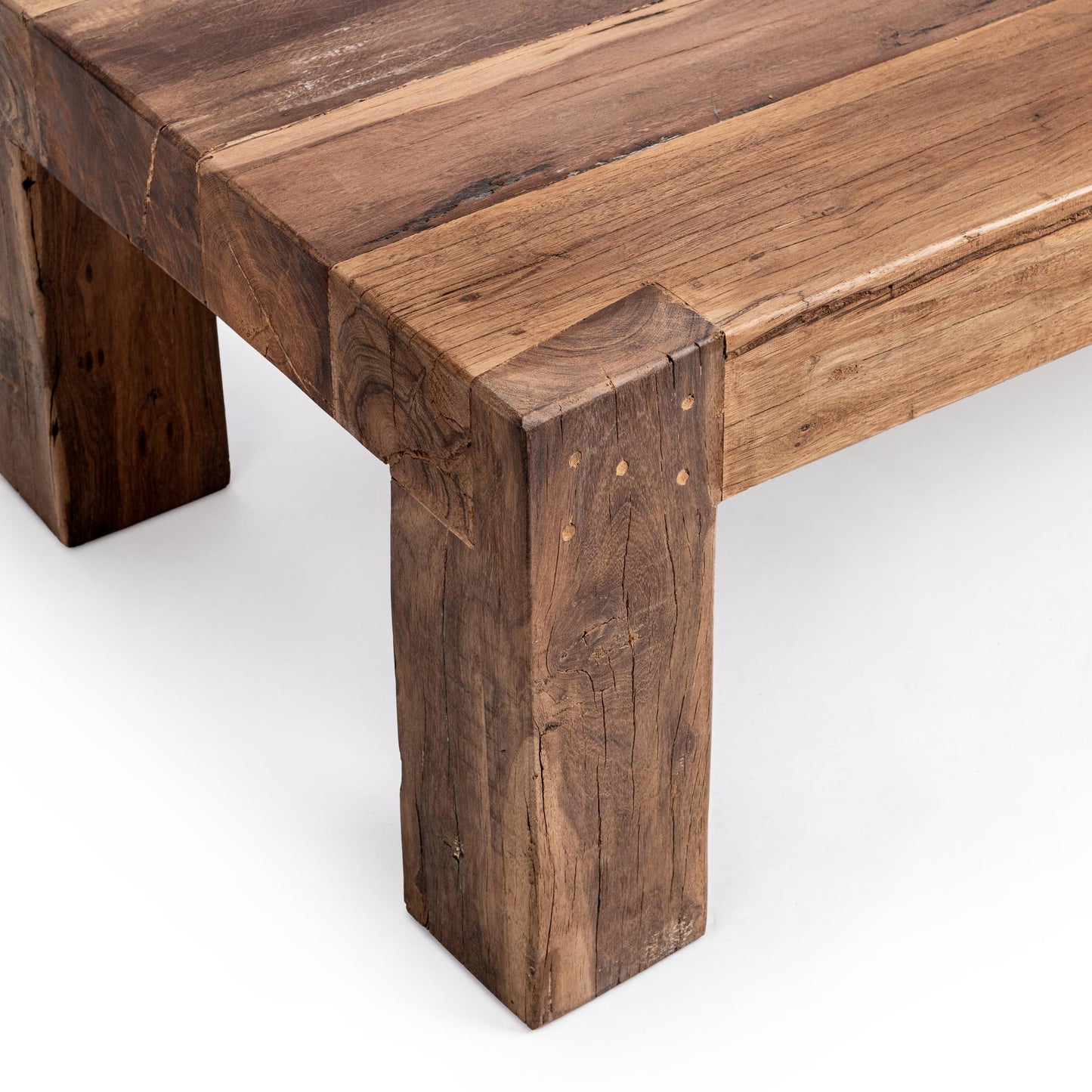 Giza - Table