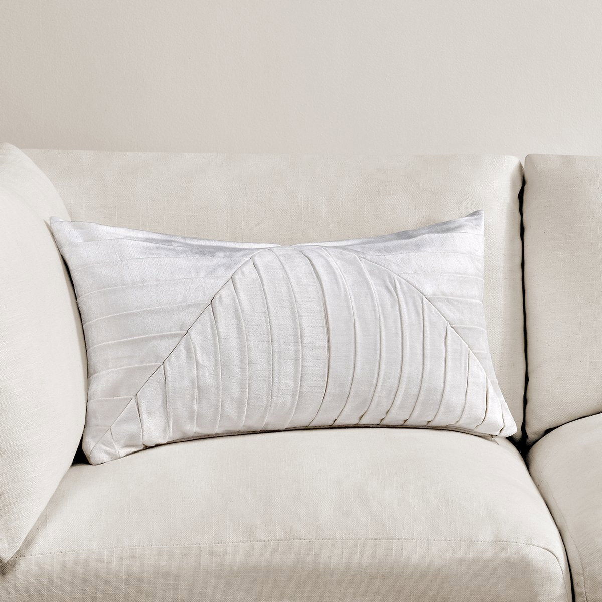 La Dolce Vita - DV Aubry Pillow