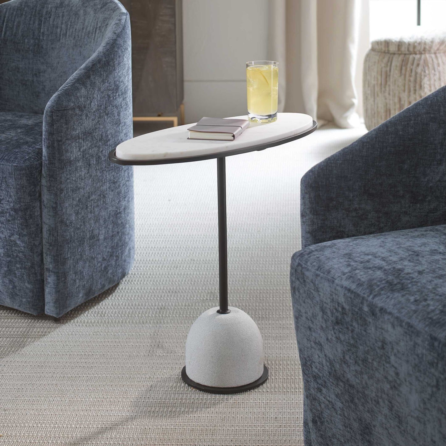 Morro - Marble Side Table - White / Black