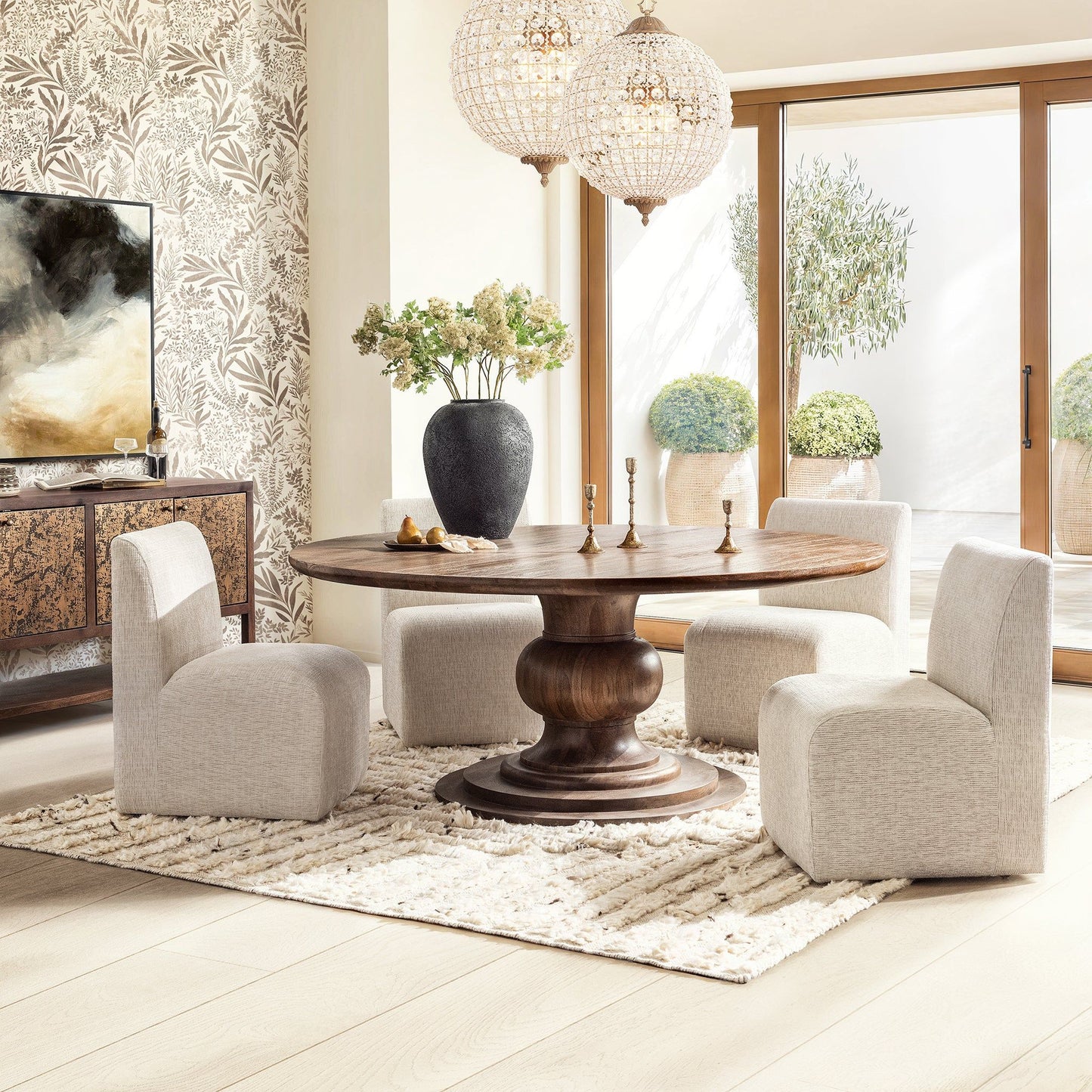 Hera - Round Dining Table