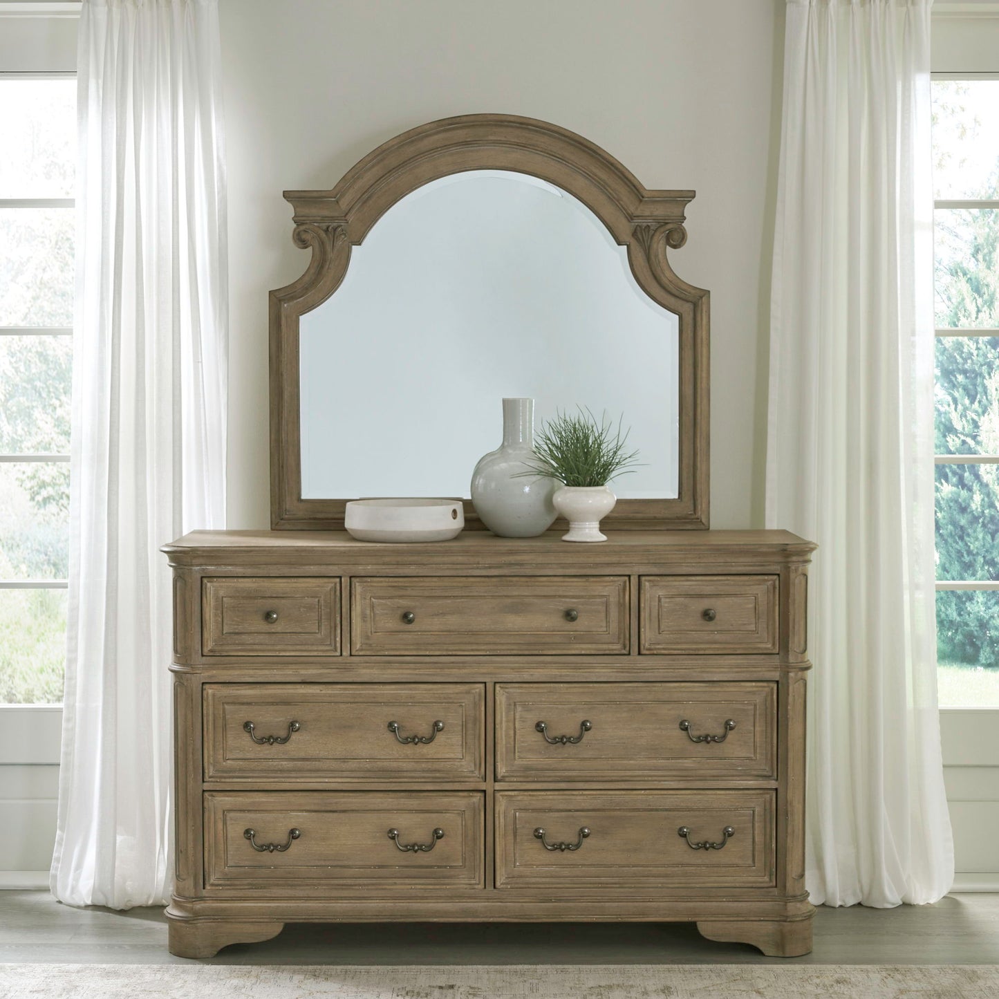Magnolia Manor - Dresser