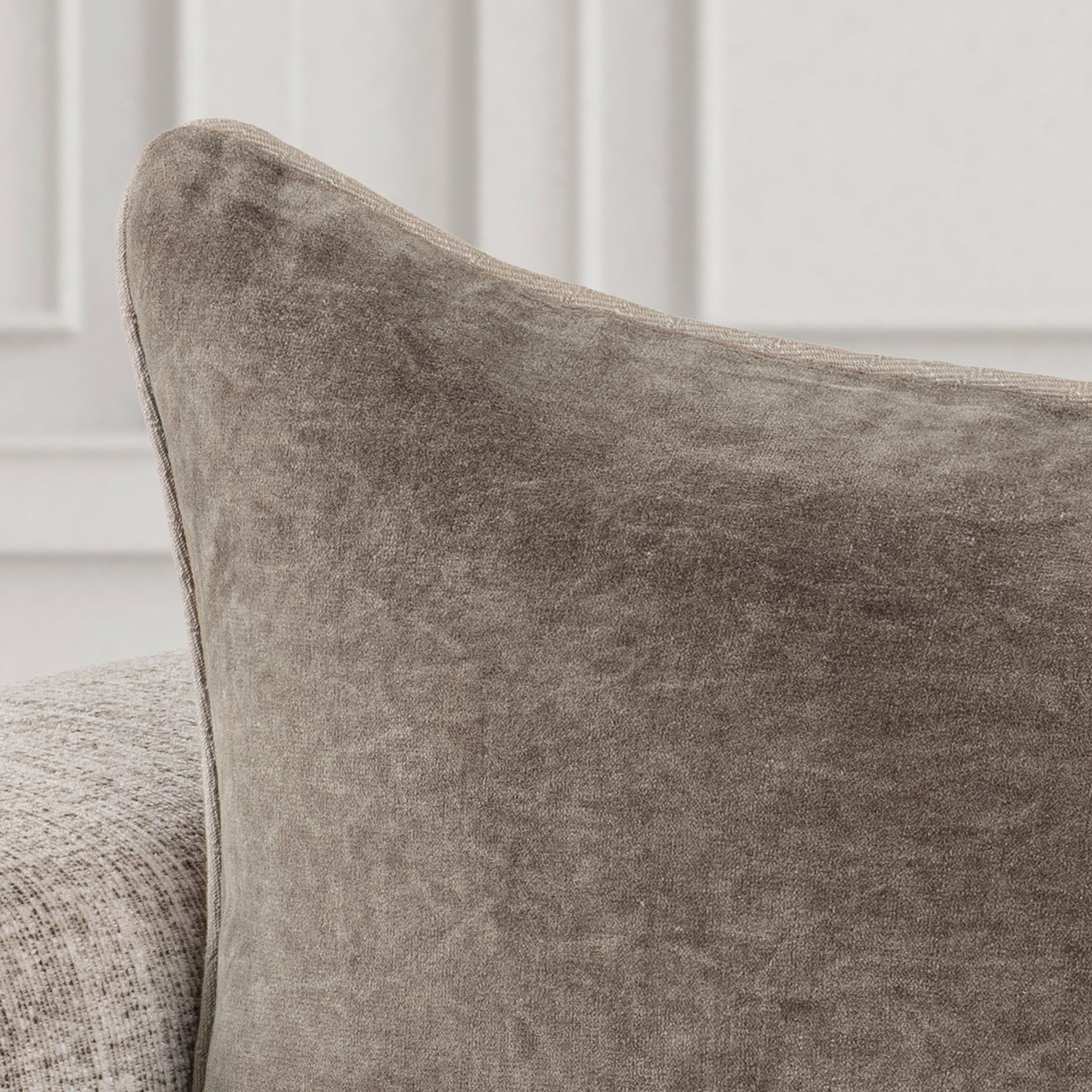 Heirloom Velvet - SLD Pillow