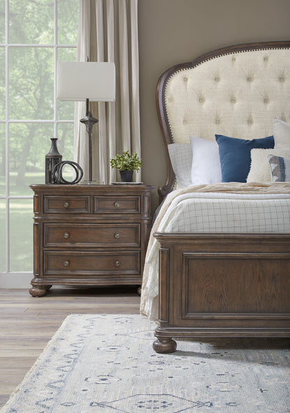 Saddle Creek - Upholstered Bed