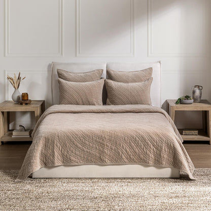 Elms - Velvet Quilt