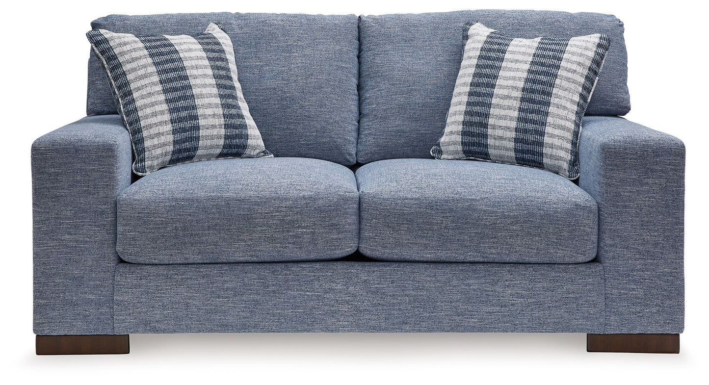 Belvoir - Loveseat