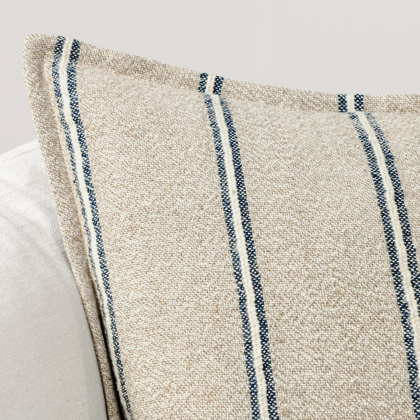 Delgada - CP Pillow