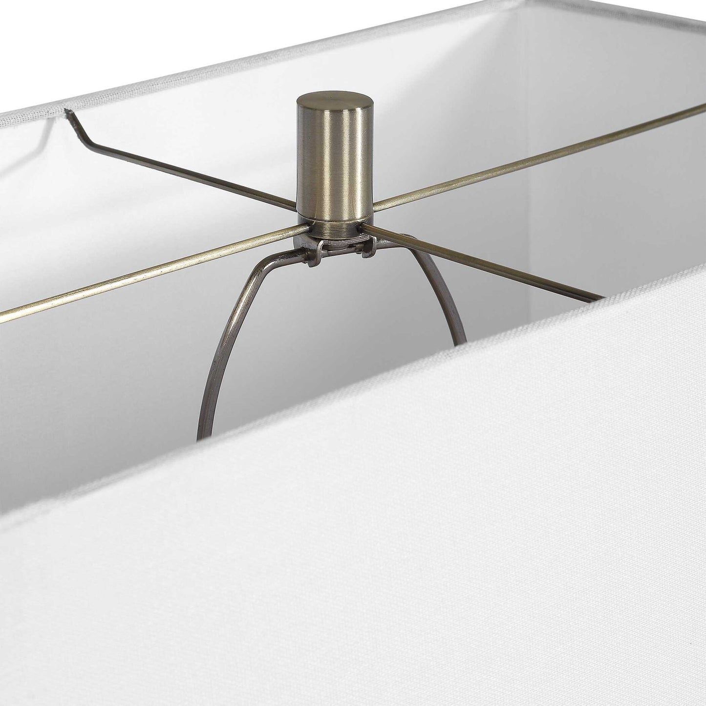 Altaria - Table Lamp - Black