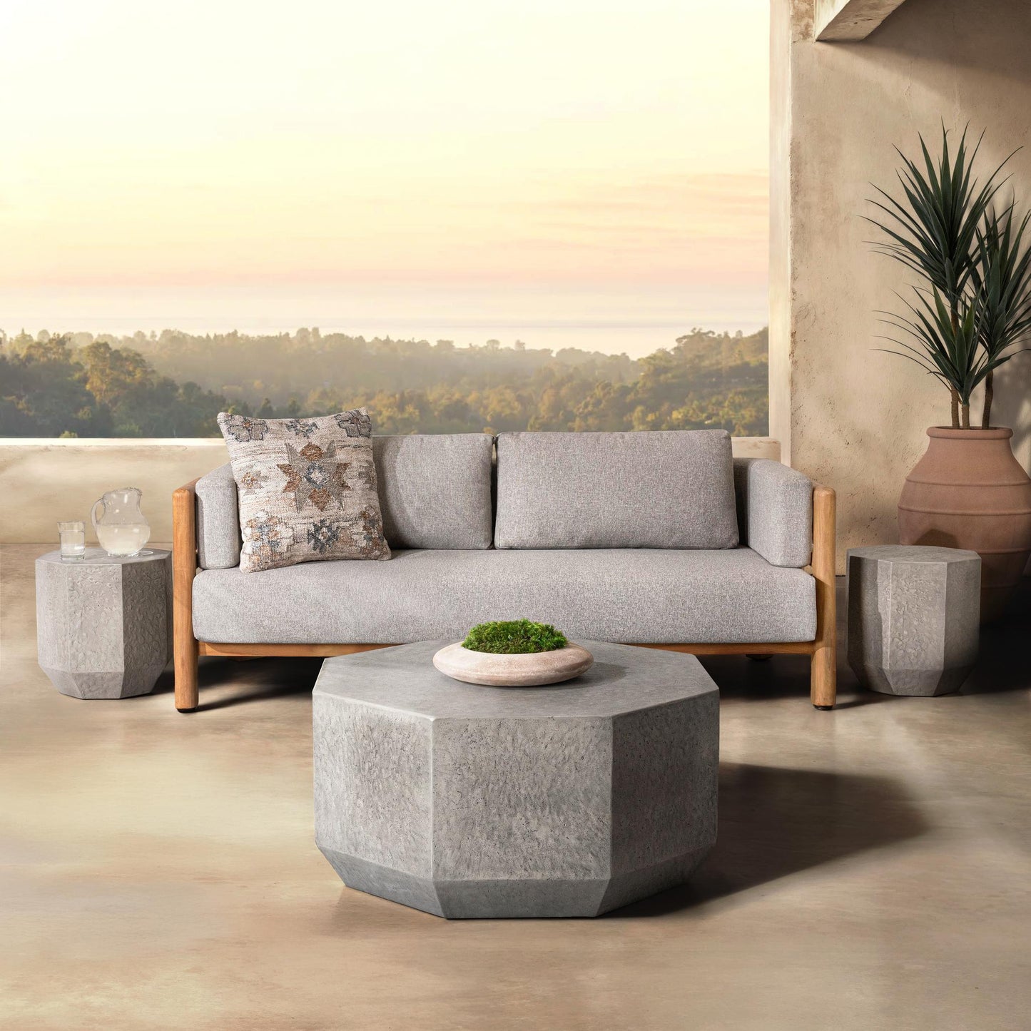 Morse - Outdoor Table