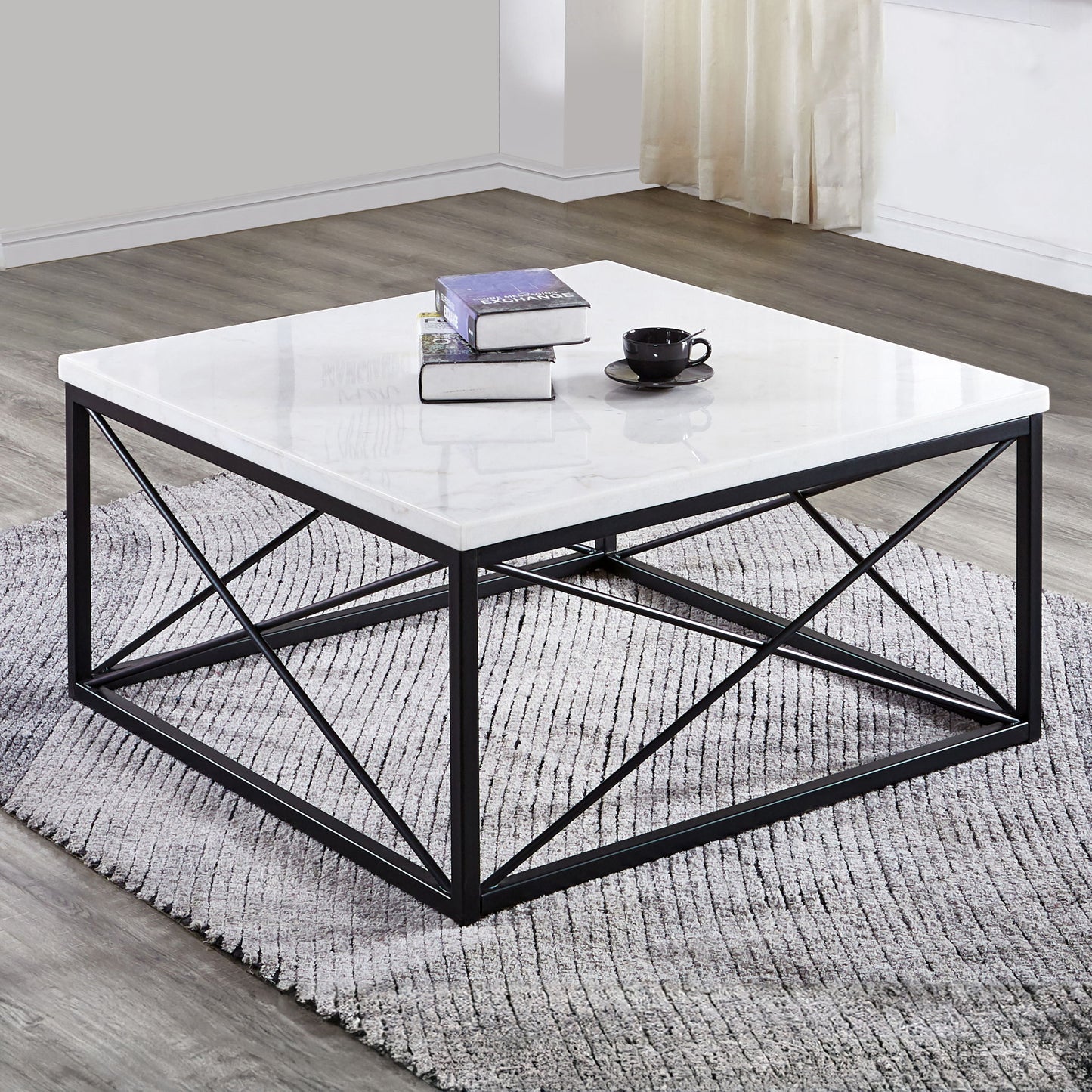 Skyler - Table