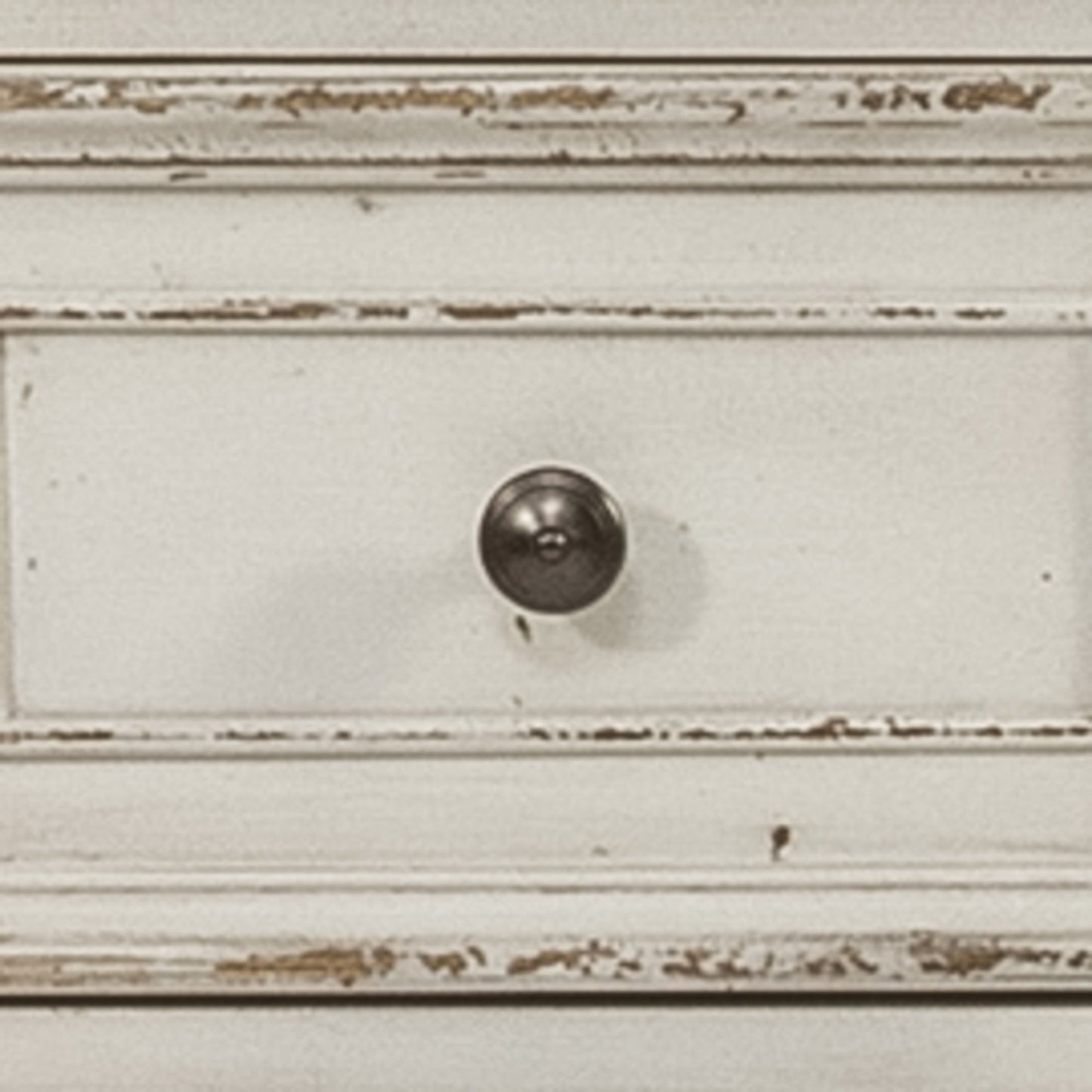 Magnolia Manor - Dresser