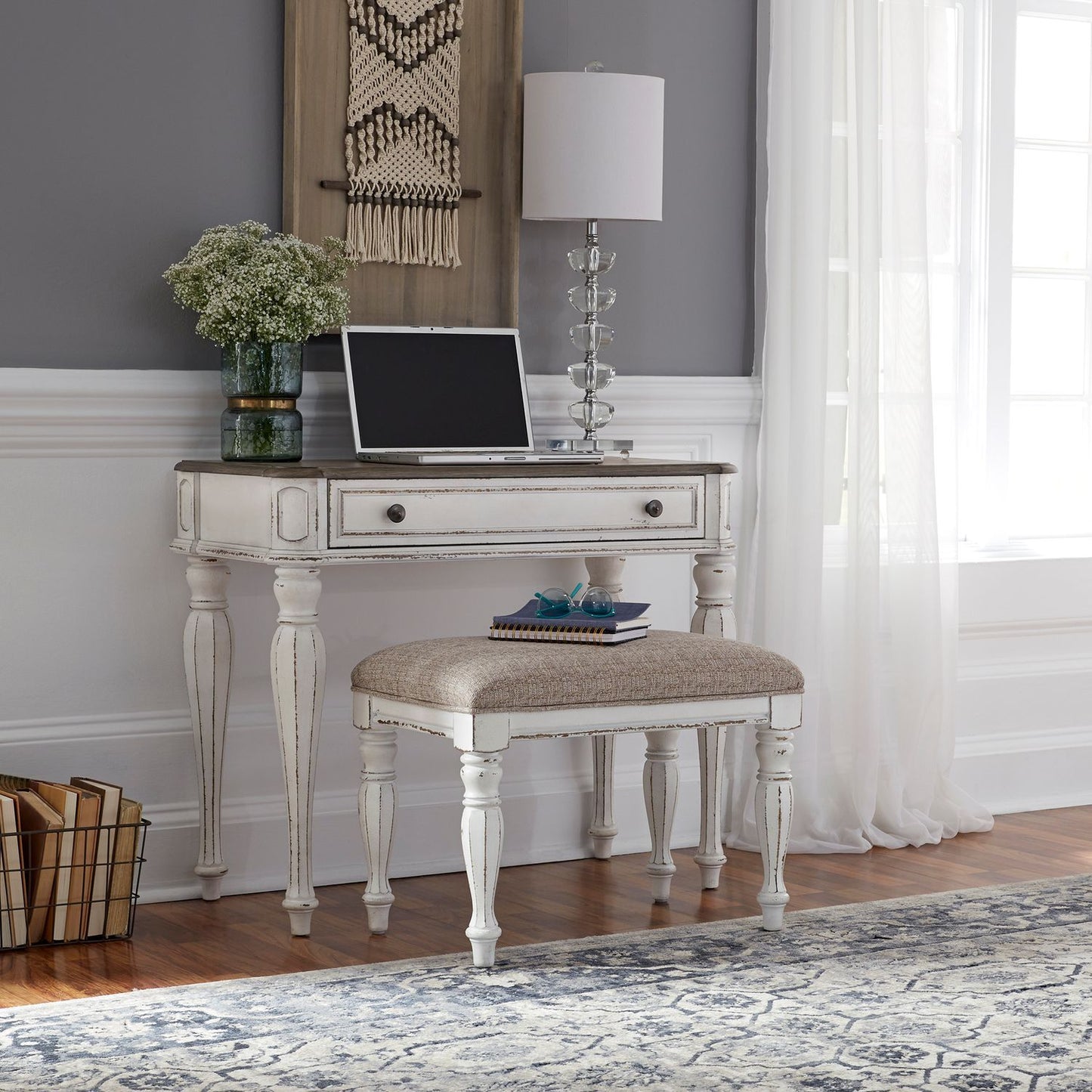 Magnolia Manor - Accent Bench - White