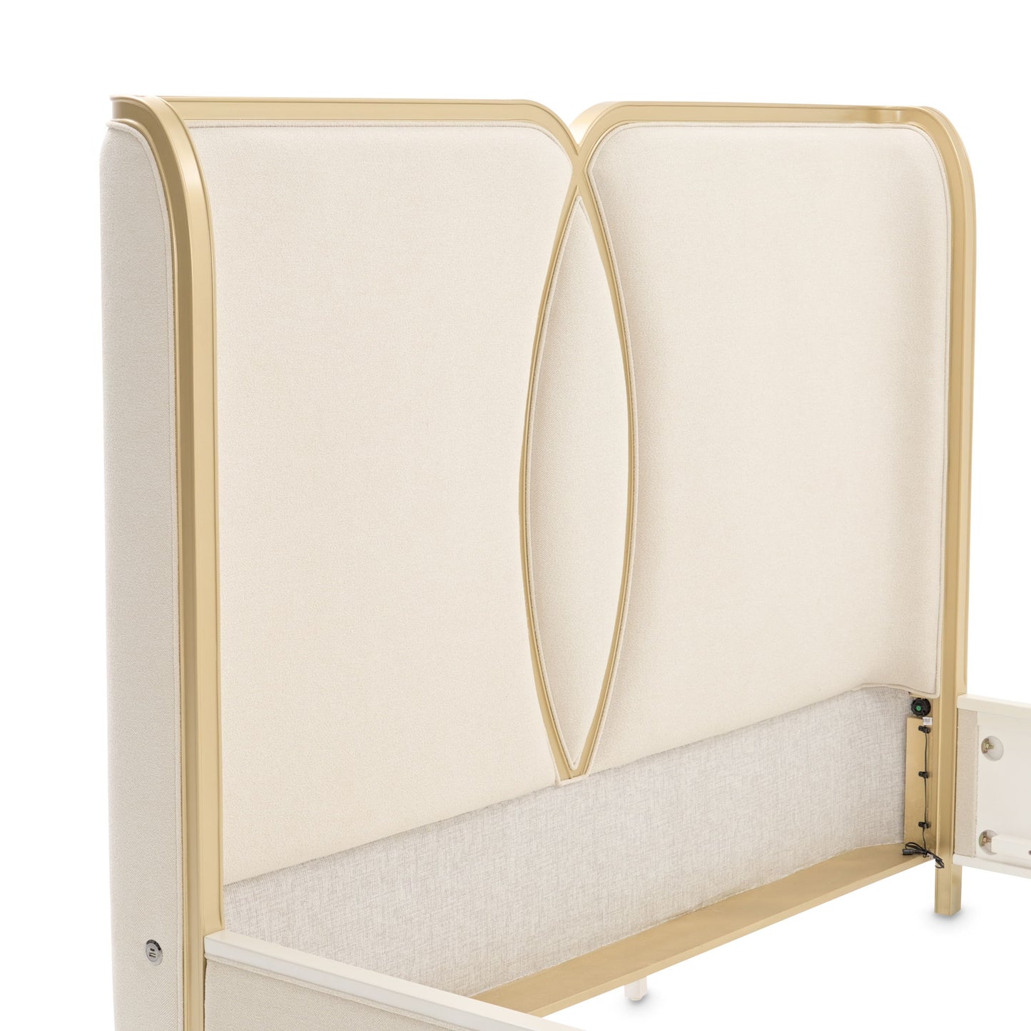 Scotts Square - Bed