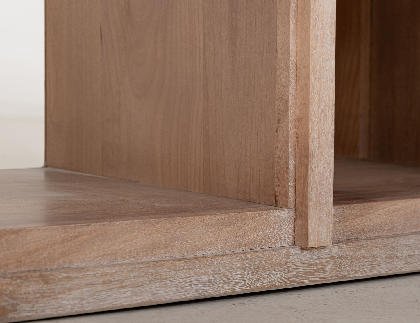 Balam - TV Stand