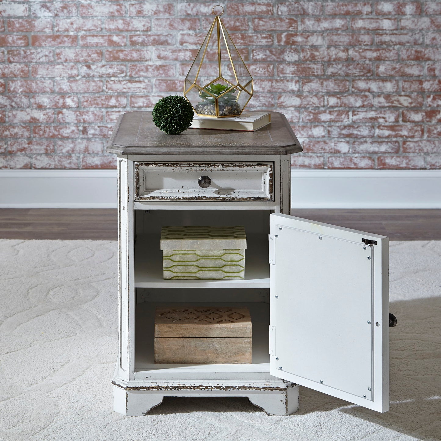 Magnolia Manor - Chair Side Table