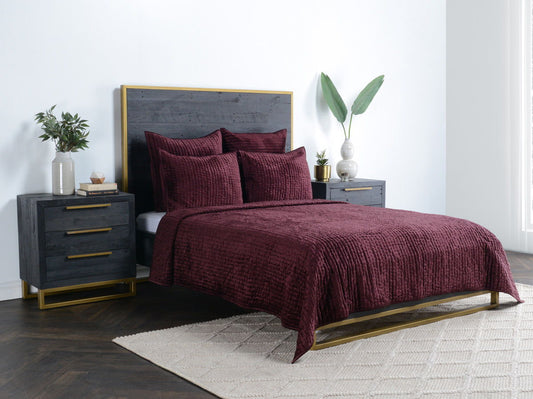 Bari - Velvet Quilt - Port