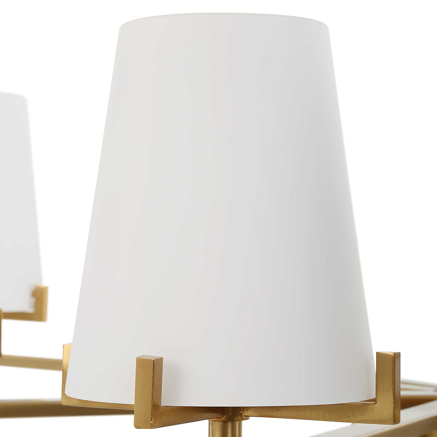 Lassen - 8 Light Chandelier - Brass