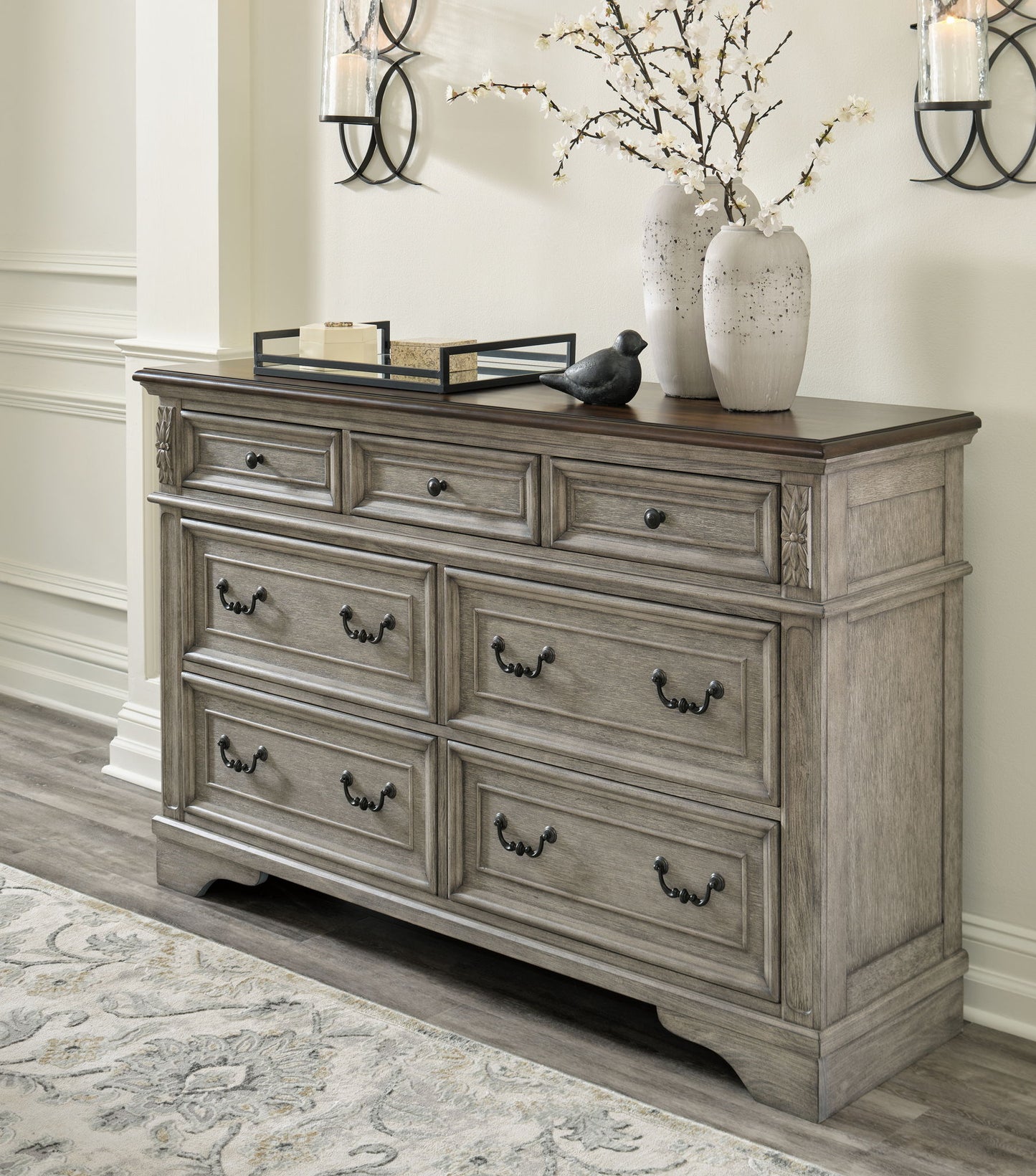 Lodenbay - Dresser - Antique Gray
