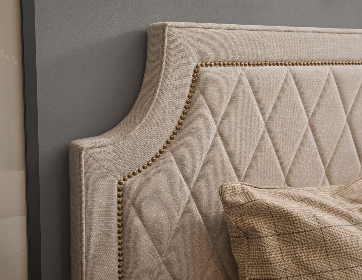 Asher Park - Upholstered Bed