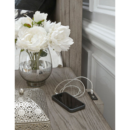 Madison Ridge - 3 Drawer Nightstand