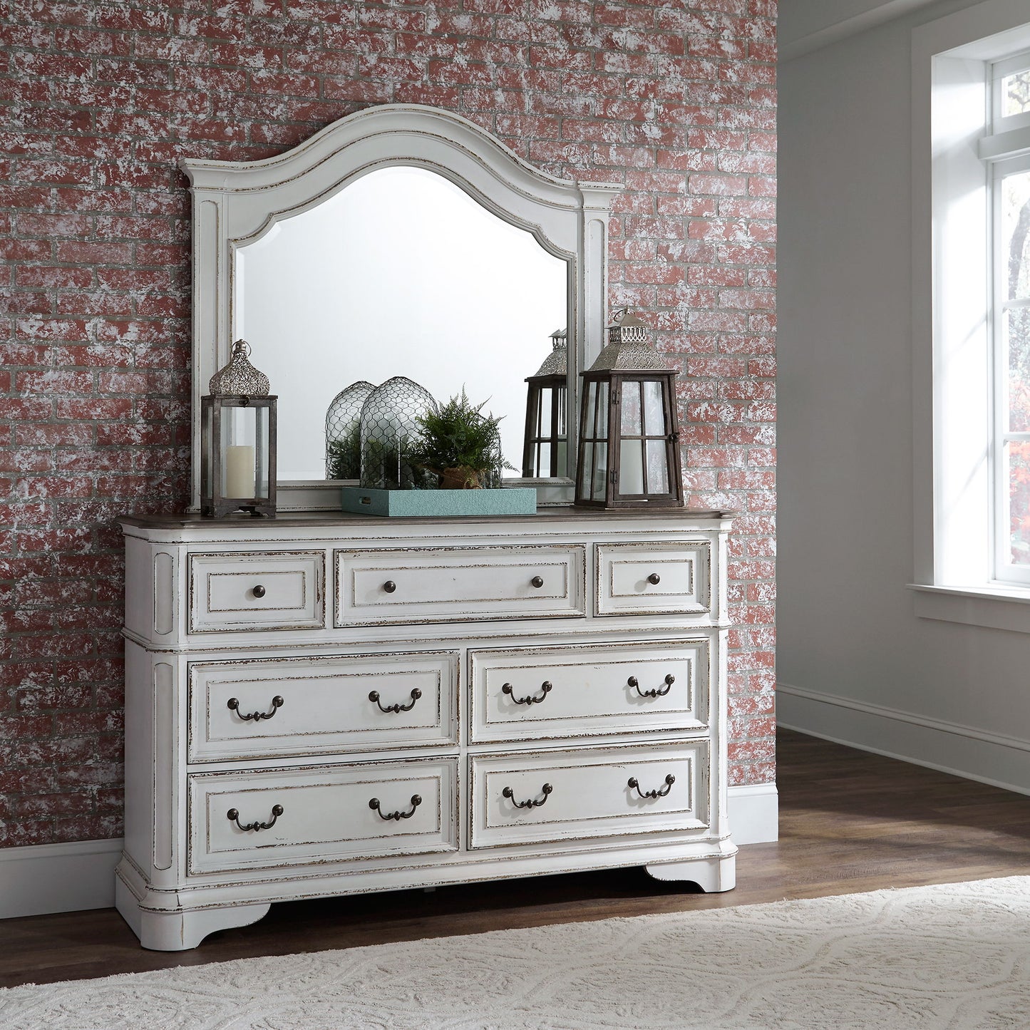 Magnolia Manor - Dresser