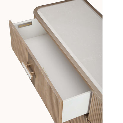 West Kensington - Dresser
