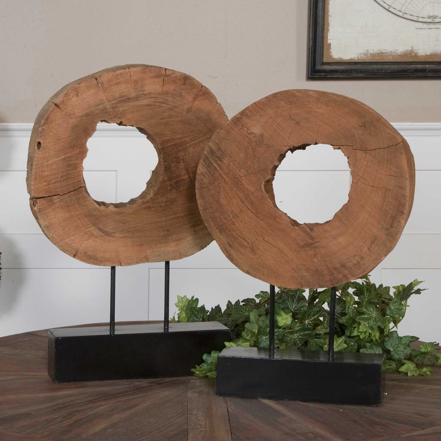 Ashlea - Wooden Sculptures (Set of 2) - Light Brown & Black