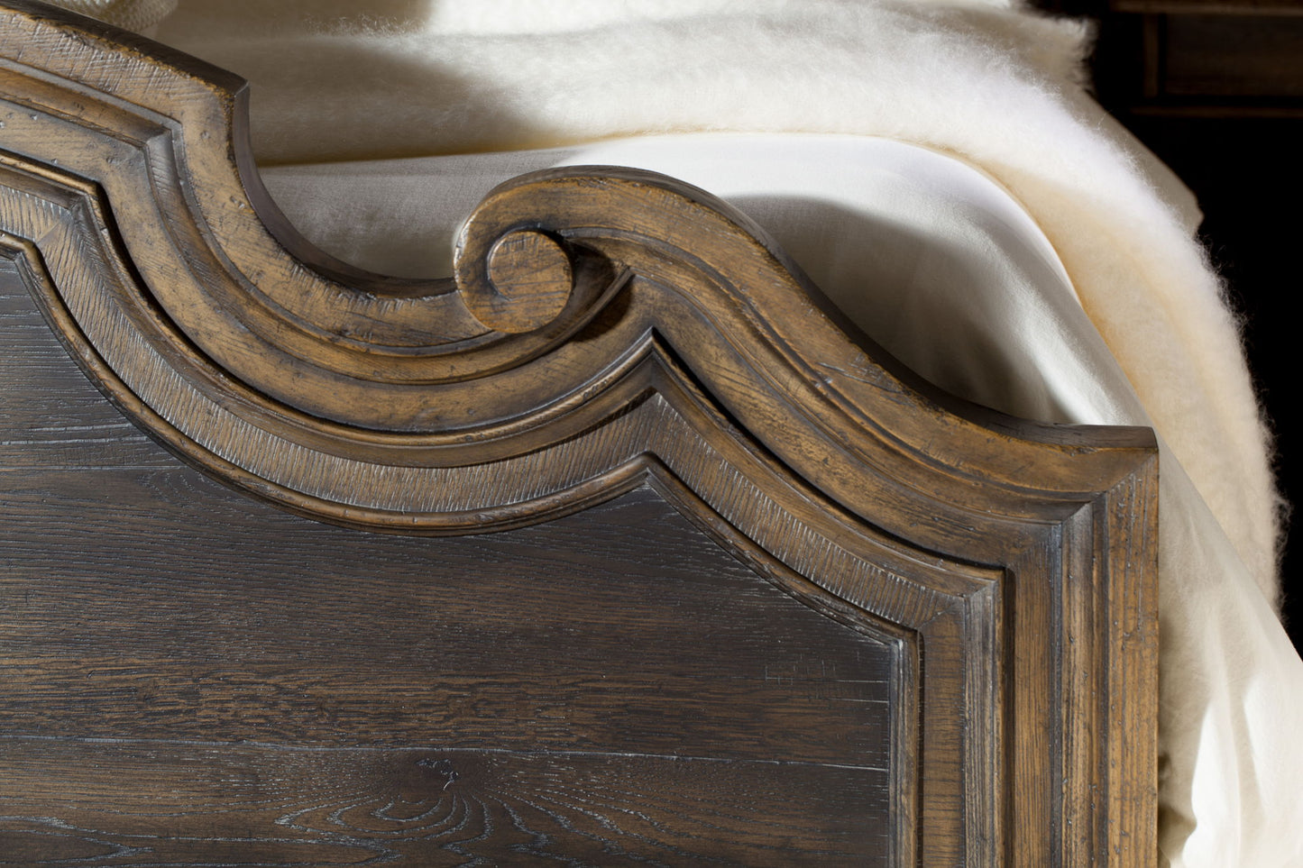 Fair Oaks - Upholstered Bed