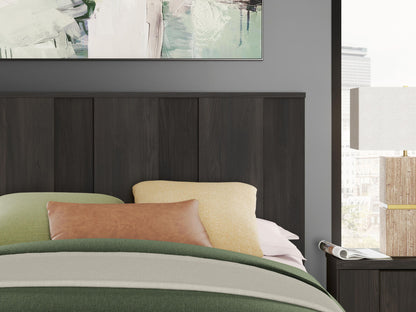 Shaehartin - Panel Bed