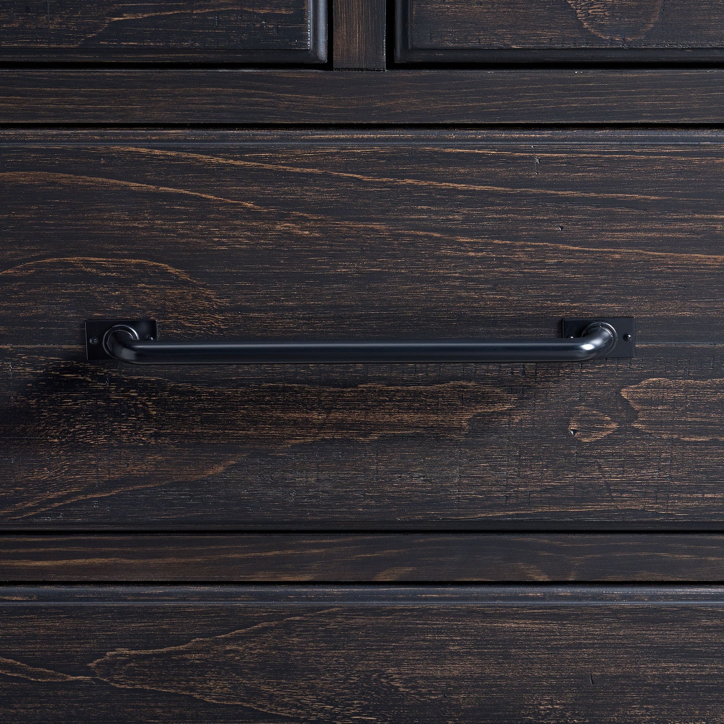 Montrose - Dresser