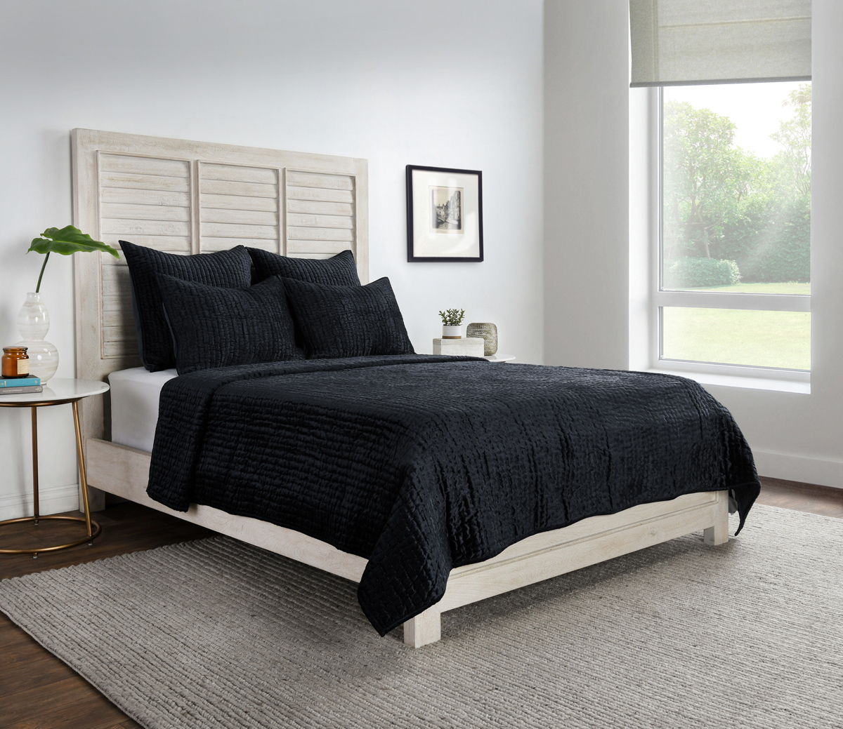 Bari - Velvet Quilt
