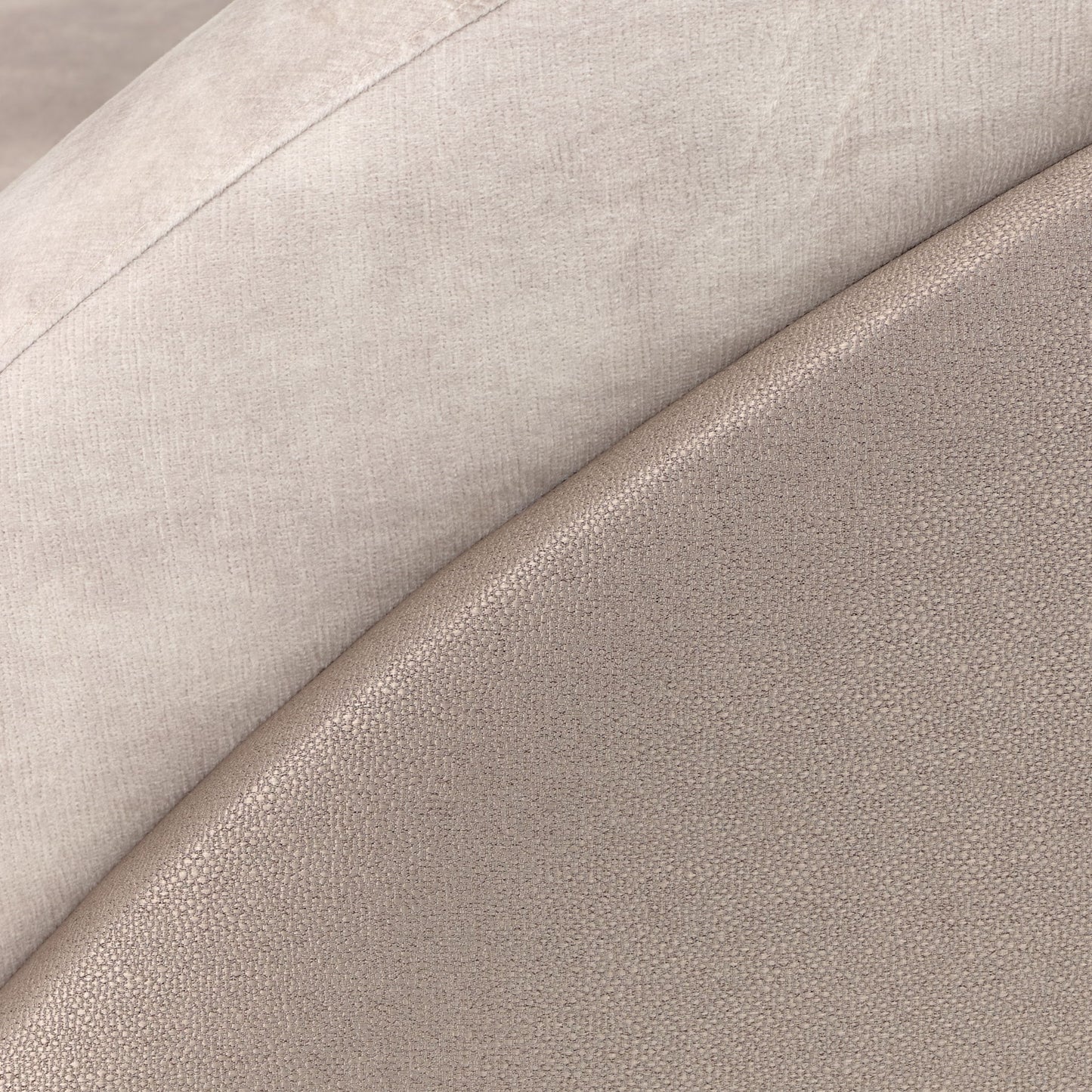 Mod Dream - Standard Sofa - Rich Champagne