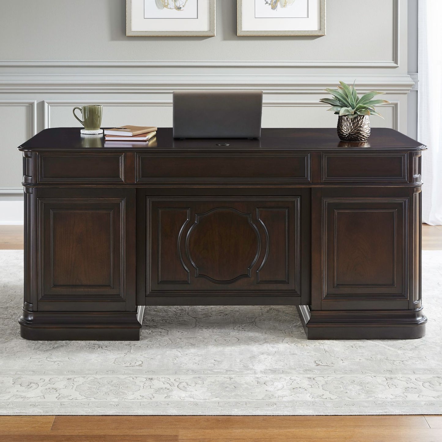 Brayton Manor - Jr Executive Desk Top - Cognac