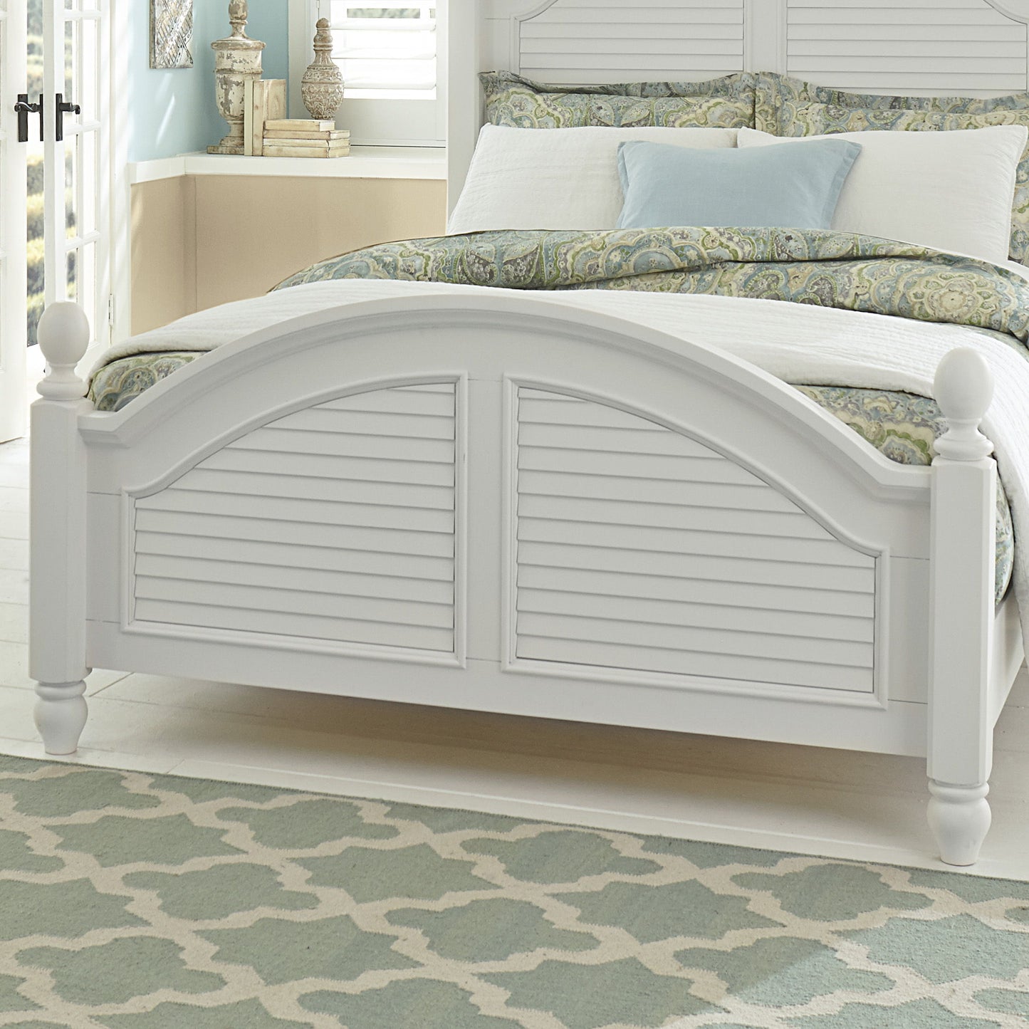 Summer House - King Poster Footboard - White