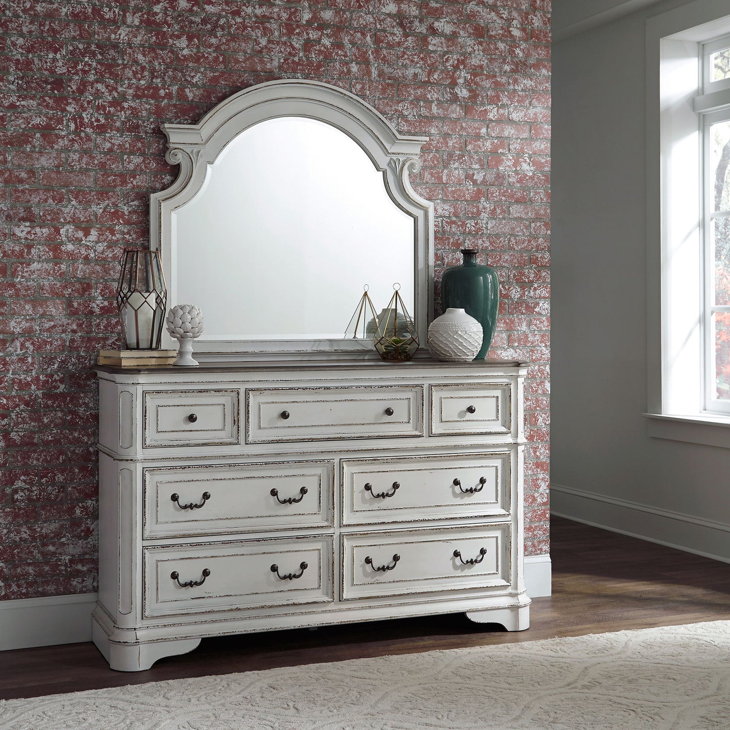 Magnolia Manor - Dresser