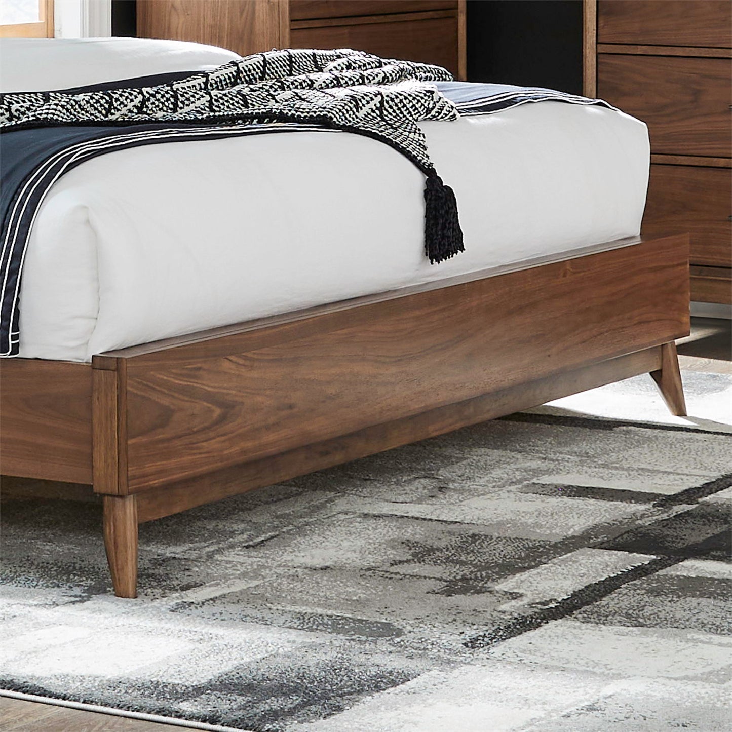 Century Modern - Queen Platform Footboard - Walnut