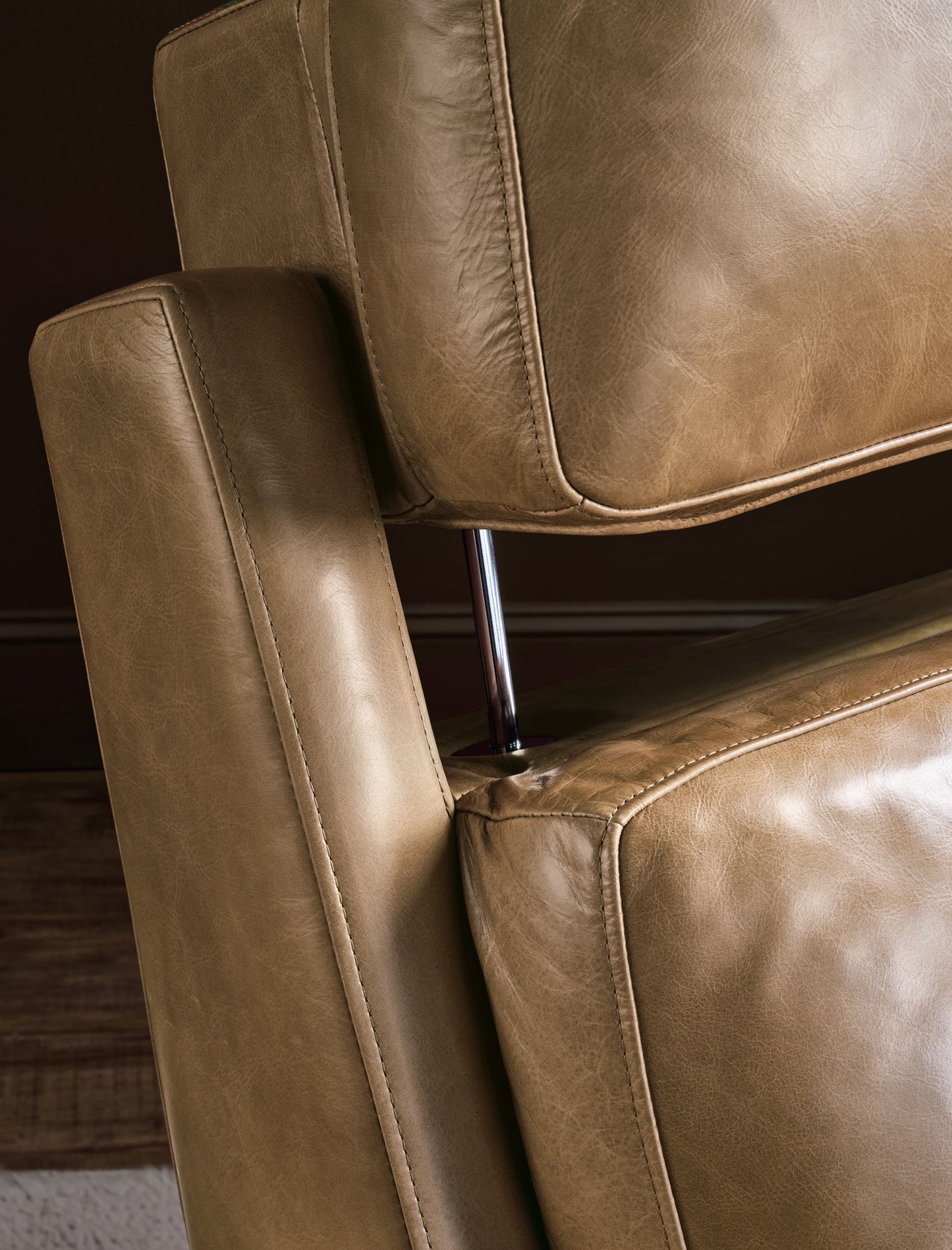 RC - Kaufman ZG Swivel Power  Recliner With  Pop-Up Headrest