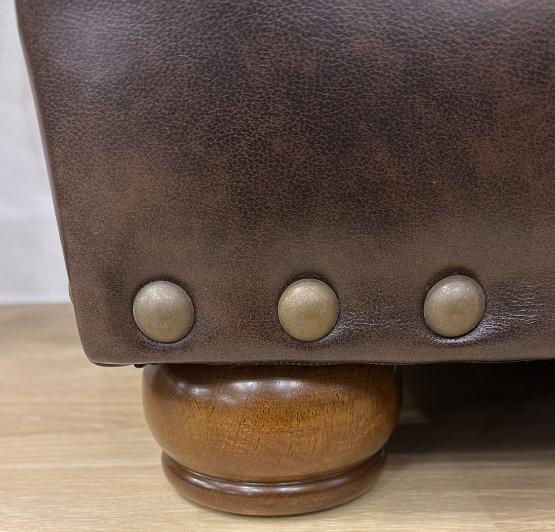 Roberto - Leather Loveseat - Cocoa