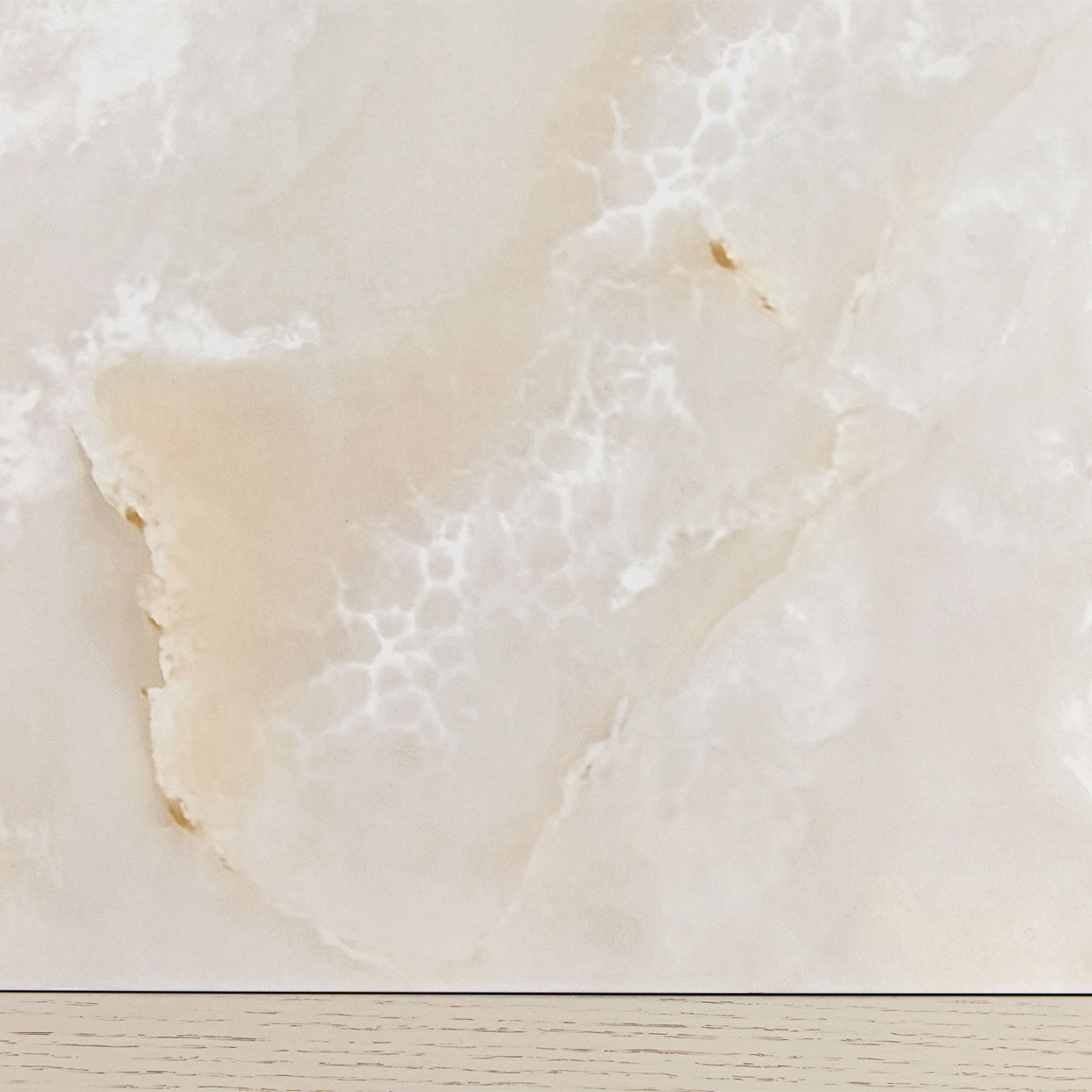 Scotts Square - Chaise - Cornsilk / Light Champagne