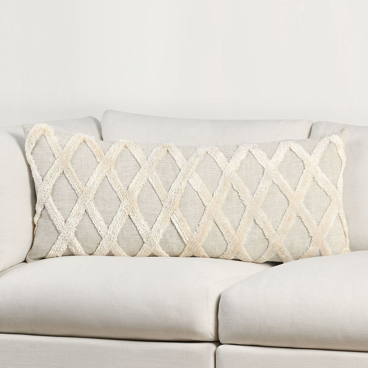 Eleet - Pillow 16' x 36' - Natural / Ivory
