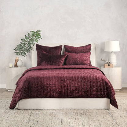 Bari - Velvet Quilt - Port