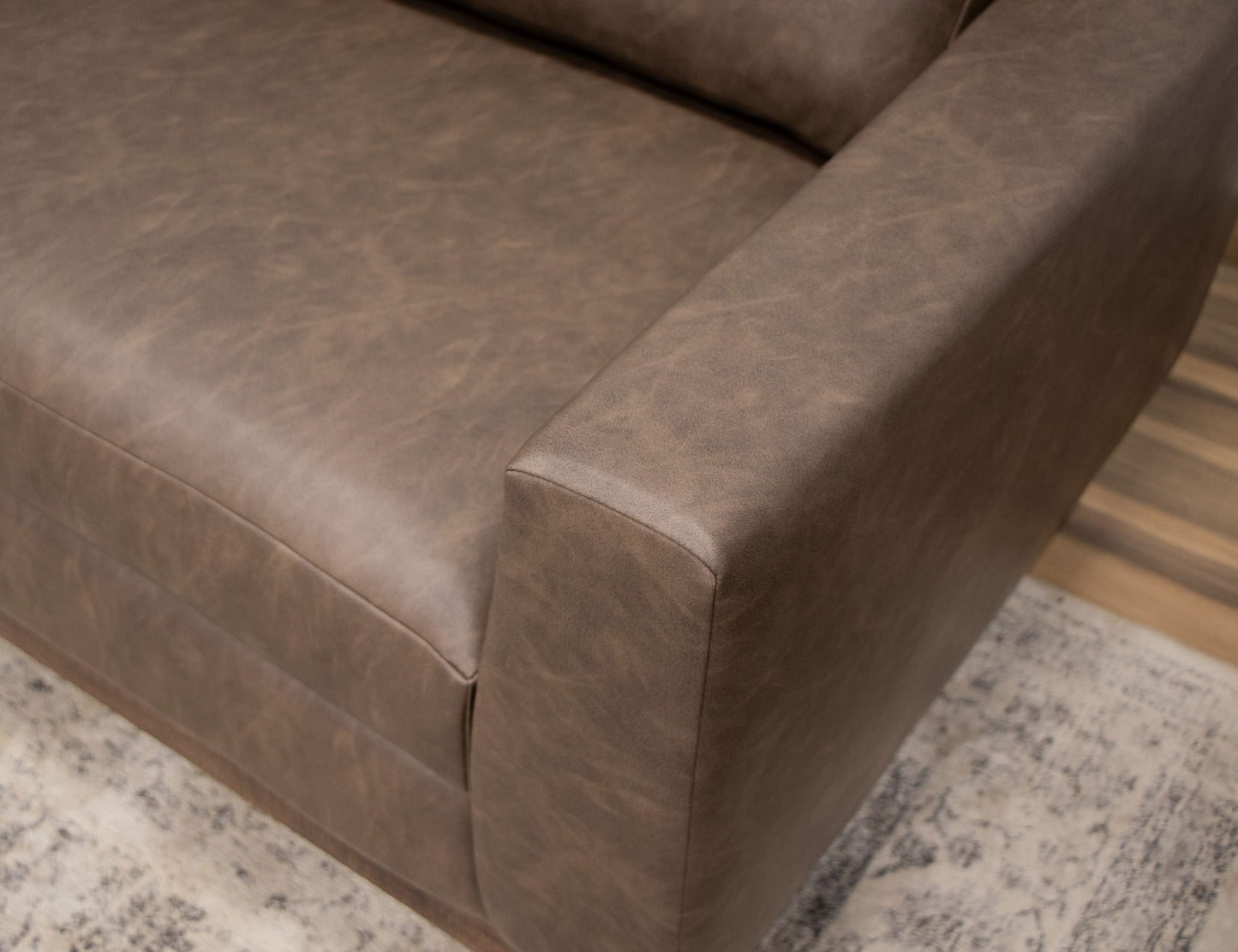 Blackburn - Sofa