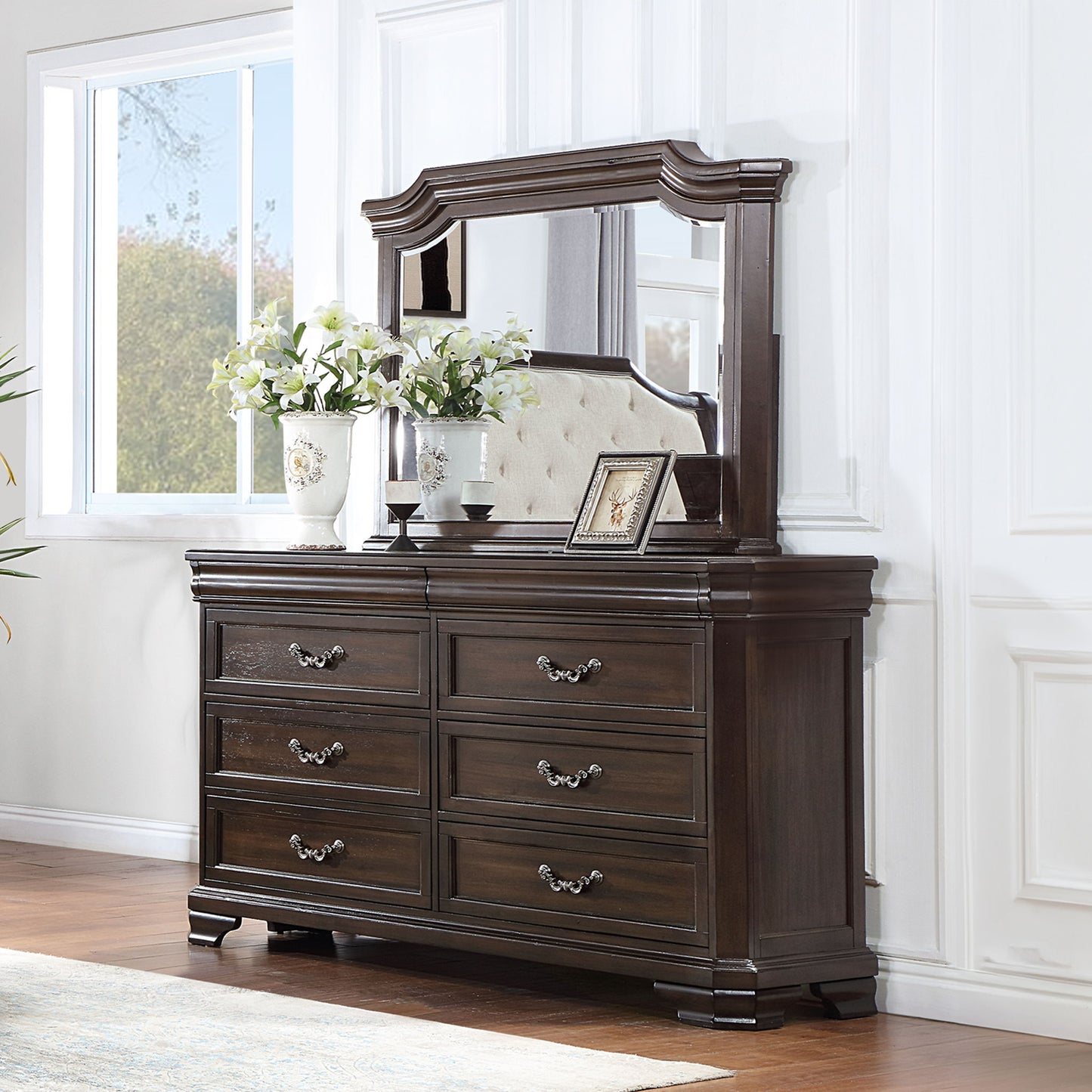 Lyndhurst - Dresser