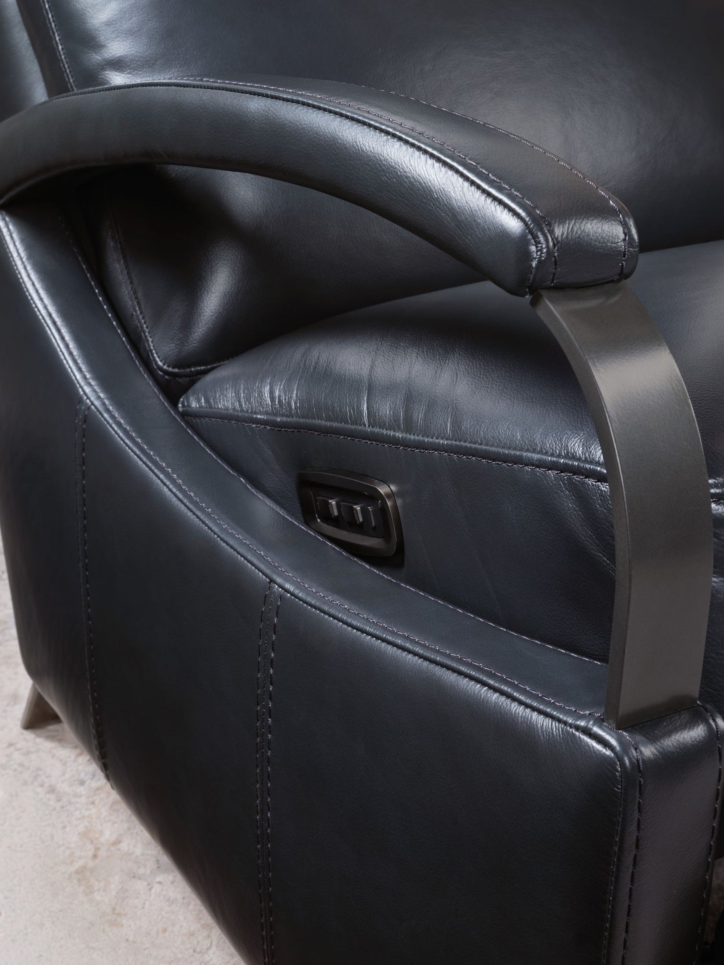 RC - Andes Power  Recliner With Power  Headrest