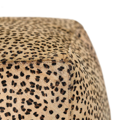 Canada - Hide Pouf